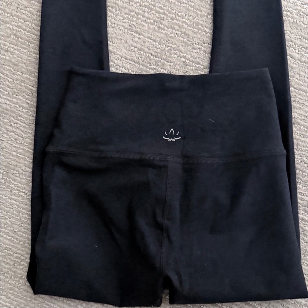 Beyond Yoga High-Waist Black Leggings